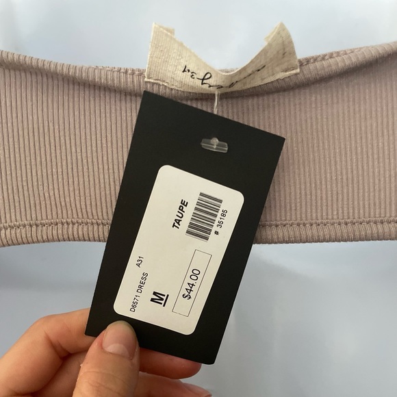 NWT cut out spaghetti strap dress - Picture 4 of 5